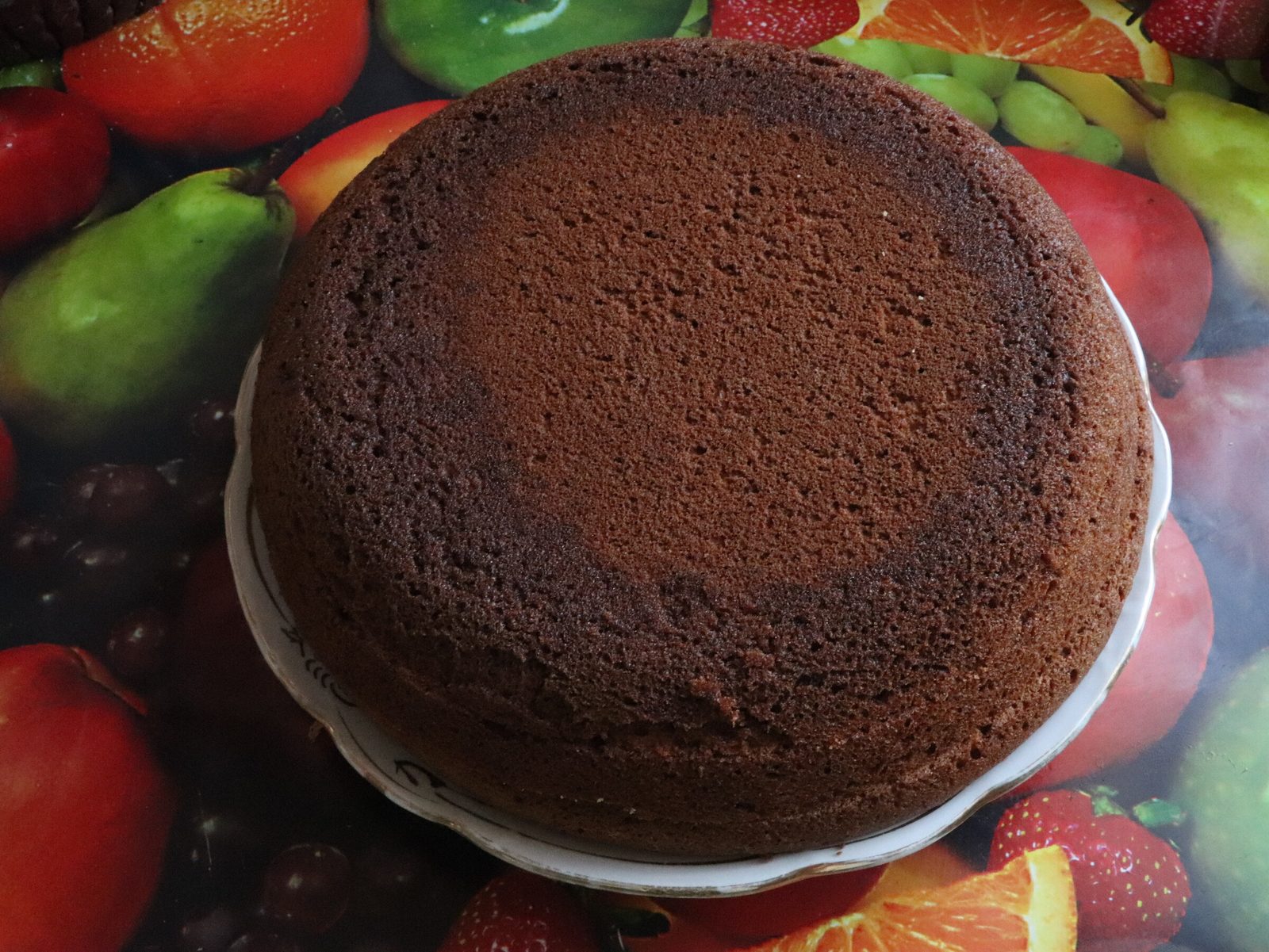 Step 1. This cake couldn’t be easier to make, especially since every housewife usually. A quick cake from the cupboard