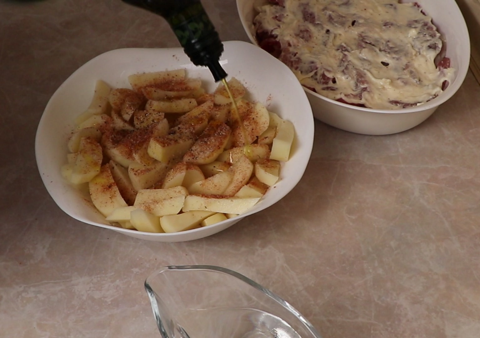 Step 5. In a separate container, cut the potatoes into large slices. A week-night supper I never tire of