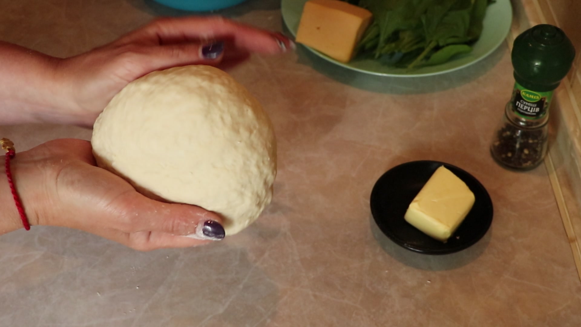 Step 3. Knead a soft dough, bag or wrap it, and rest on the worktop. Cheese and spinach flatbreads (khychiny)