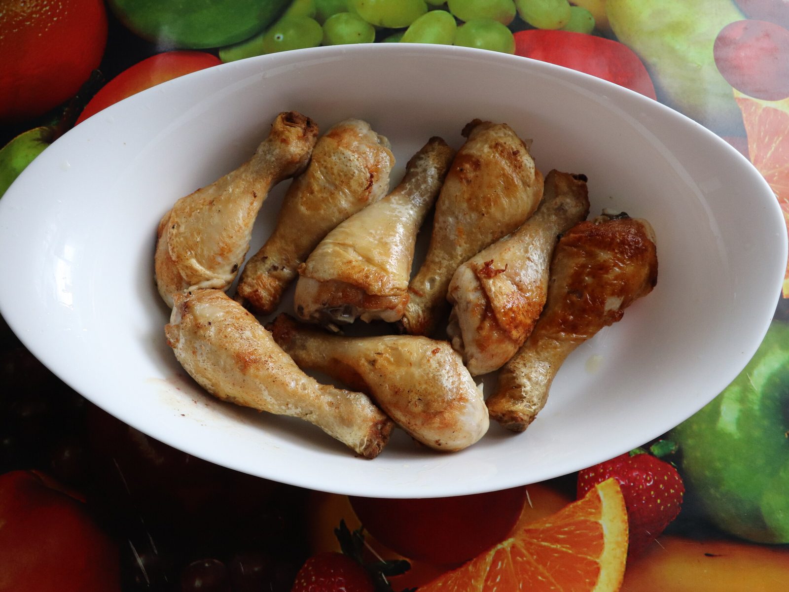 Step 2. Chicken drumsticks should be washed, dried with paper towels and fried in a. Chicken drumsticks with vegetables in the