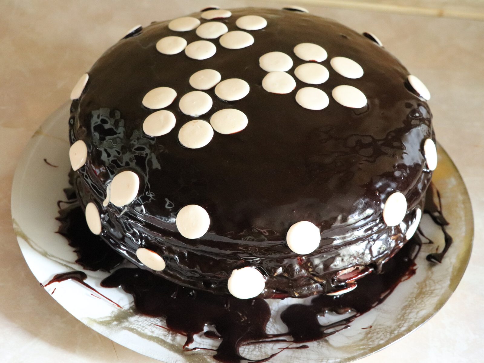 Chocolate temptation cake