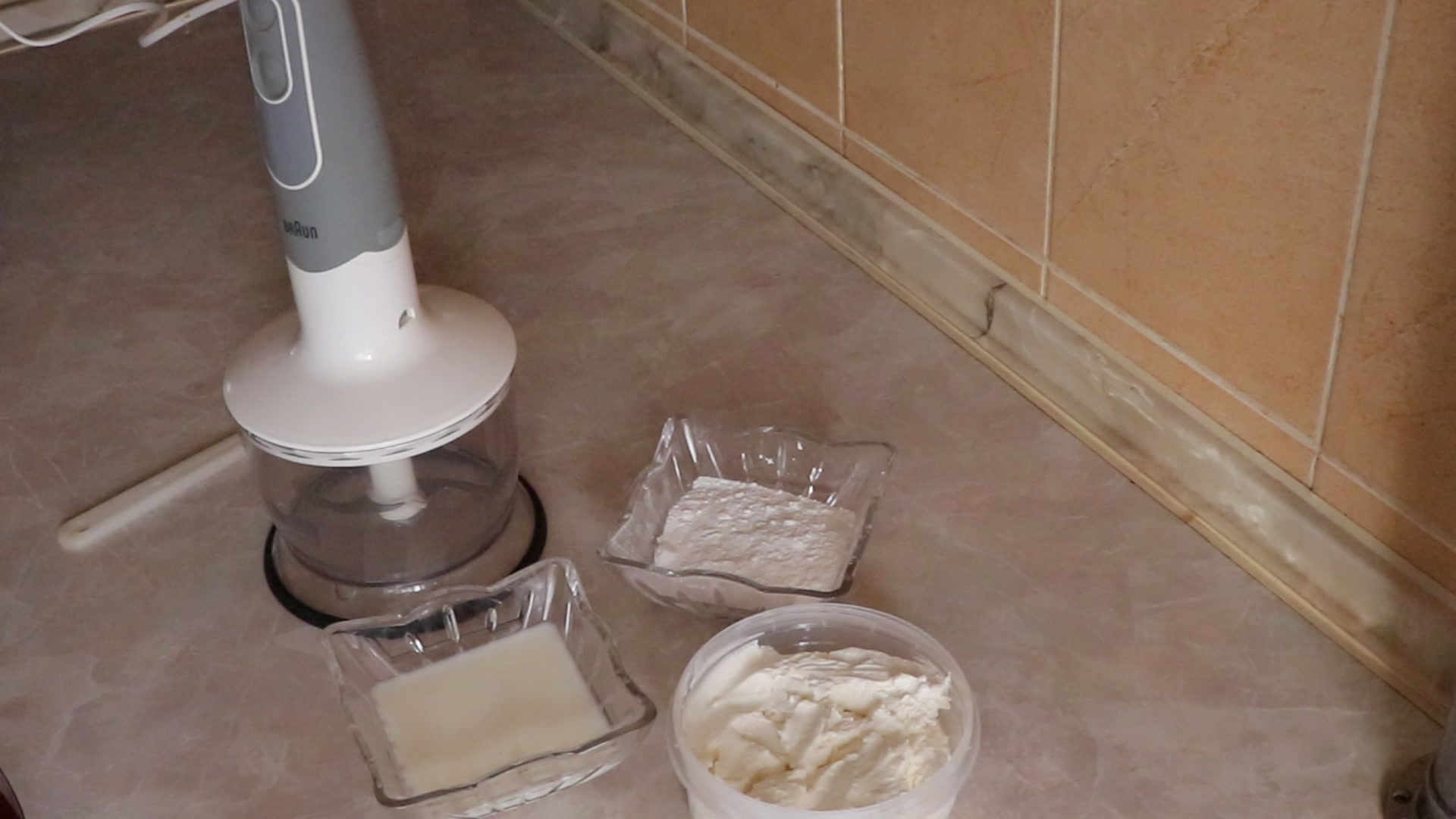 Step 8. Meanwhile whisk or blend mascarpone, milk and icing sugar to a smooth icing. Cinnamon buns with mascarpone icing