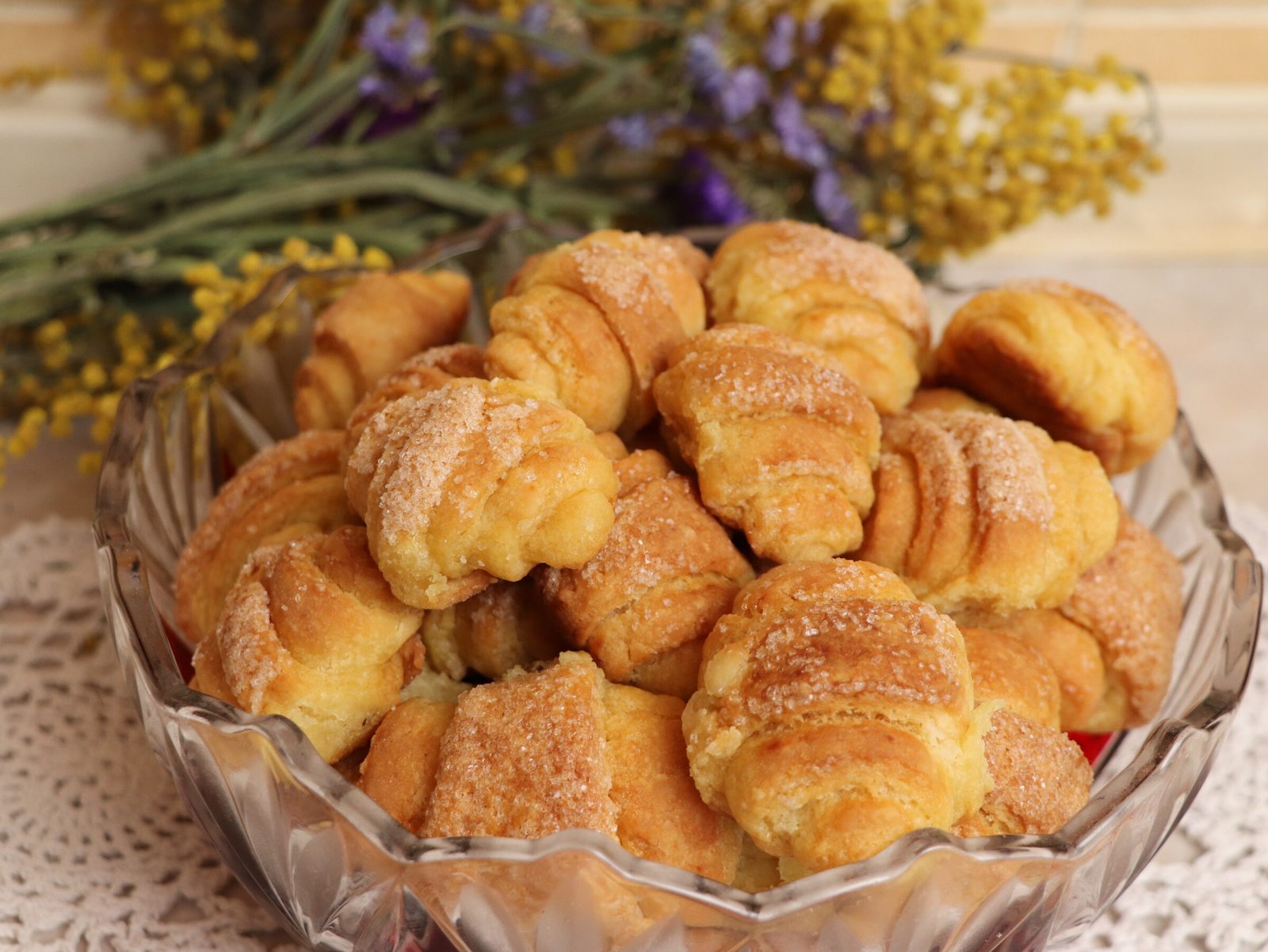 Flaky crescent rolls with chocolate spread