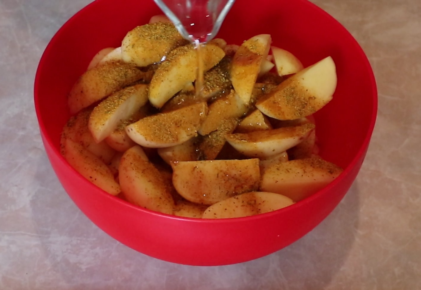 Step 2. Toss with potato seasoning and oil. Golden potatoes in a roasting bag — 30