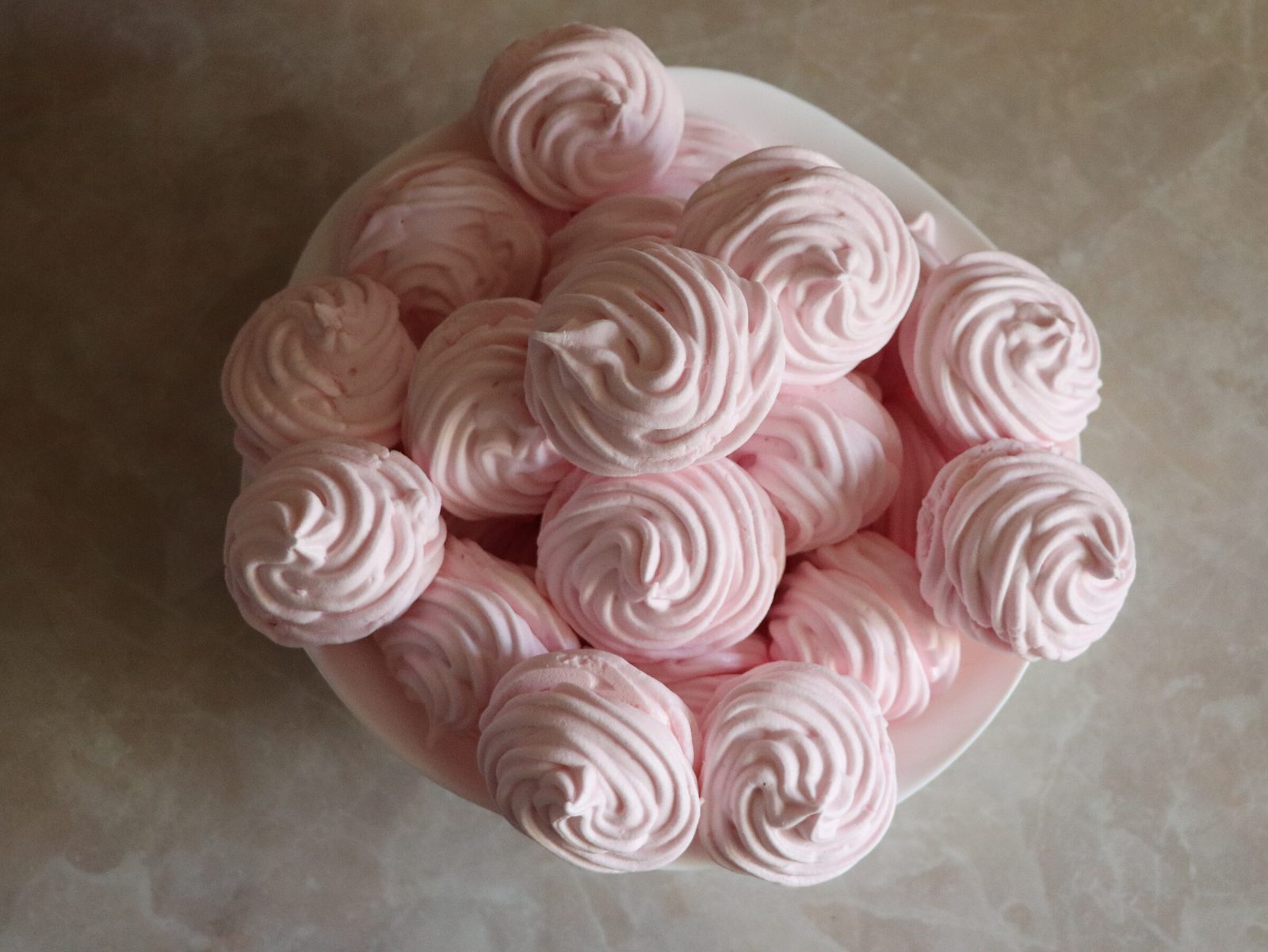 Step 5. The deco, or another surface on which the marshmallows will be placed, is. Homemade marshmallow (zephyr)