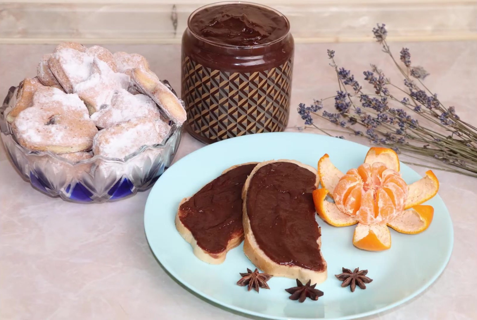Homemade chocolate-nut spread in 15 minutes
