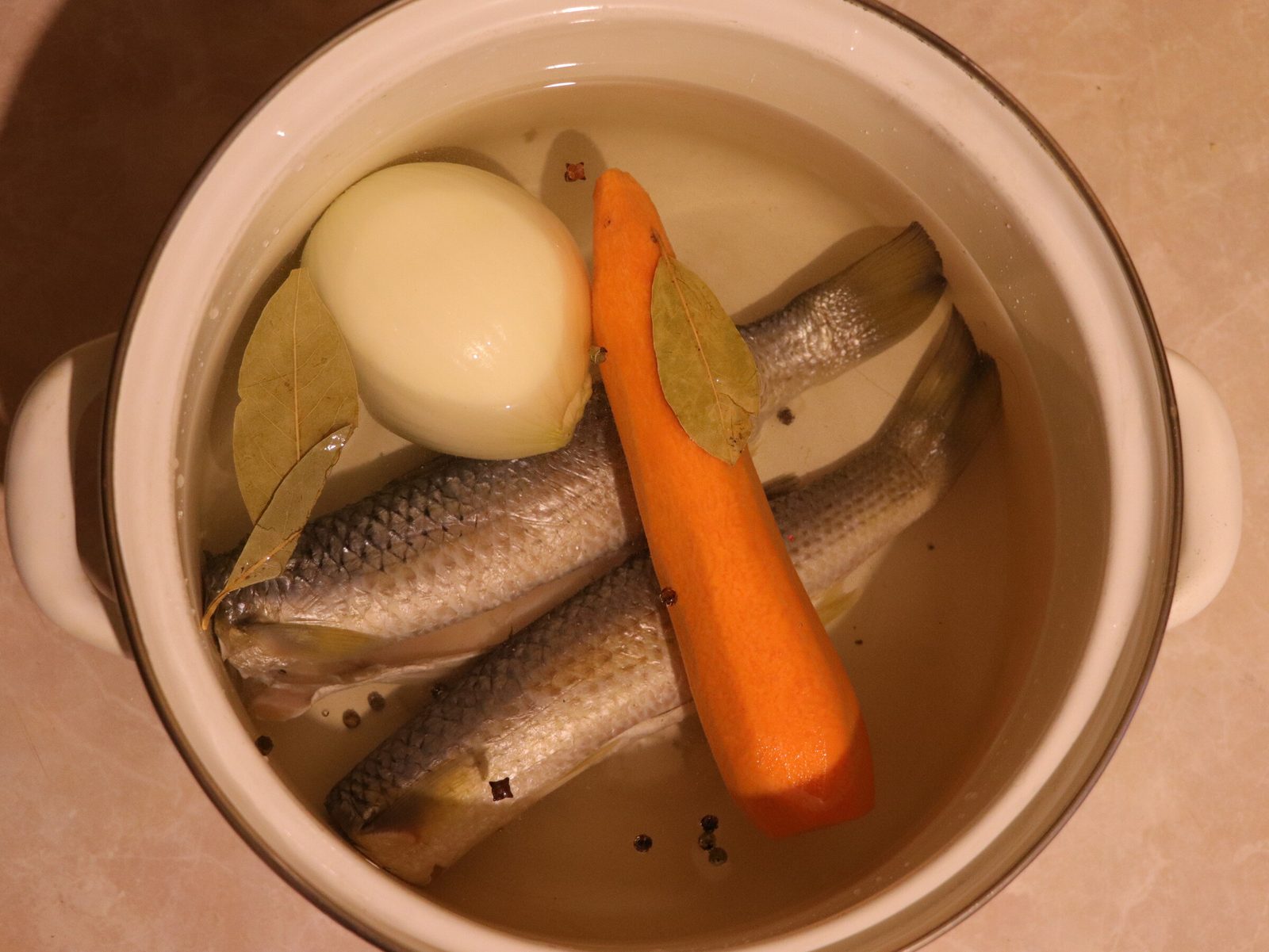 Step 2. It’s very easy to prepare a delicious aspic. Jellied fish