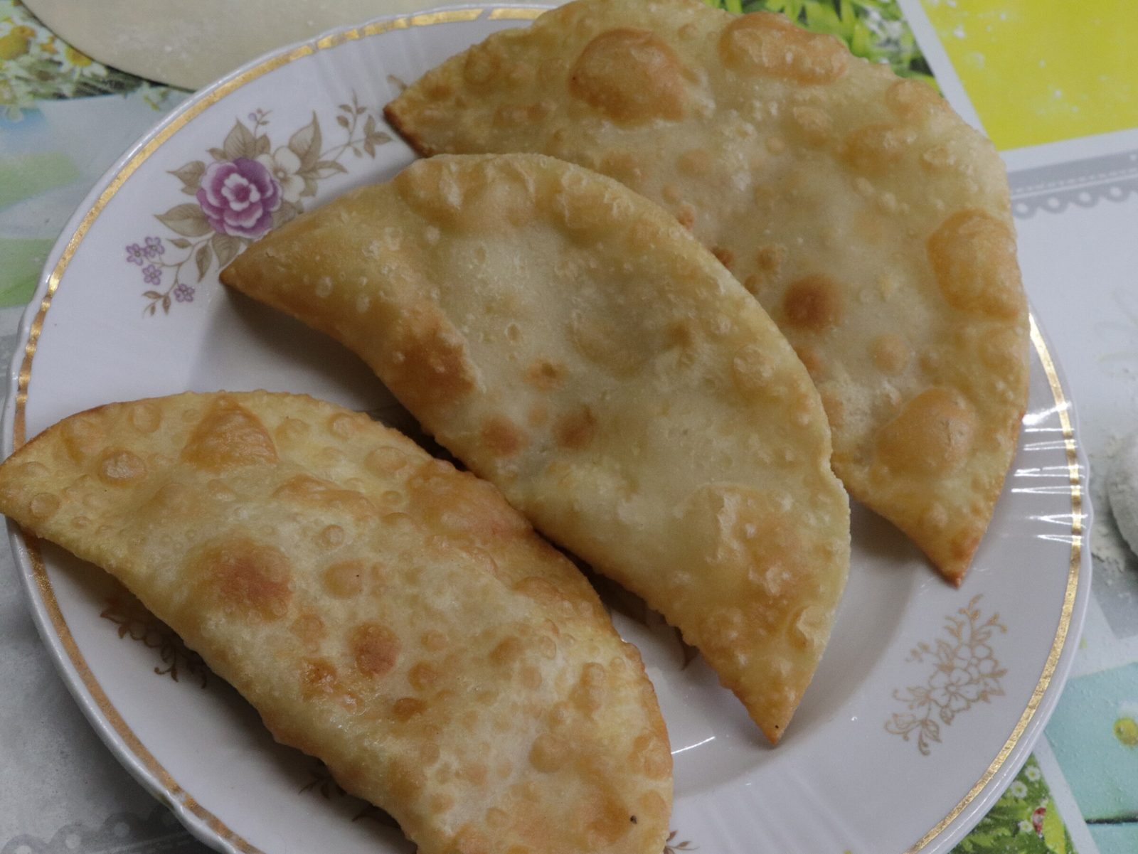 Step 8. To fry chebureki there must be a lot of oil - they must float in it. Juicy, crisp chebureki