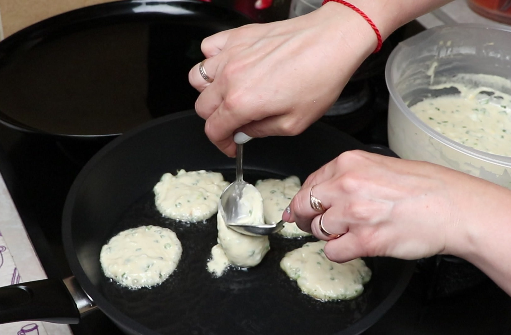 Step 6. Chop the spring onion finely and fold through so egg and onion are even. Lazy onion-and-egg fritters
