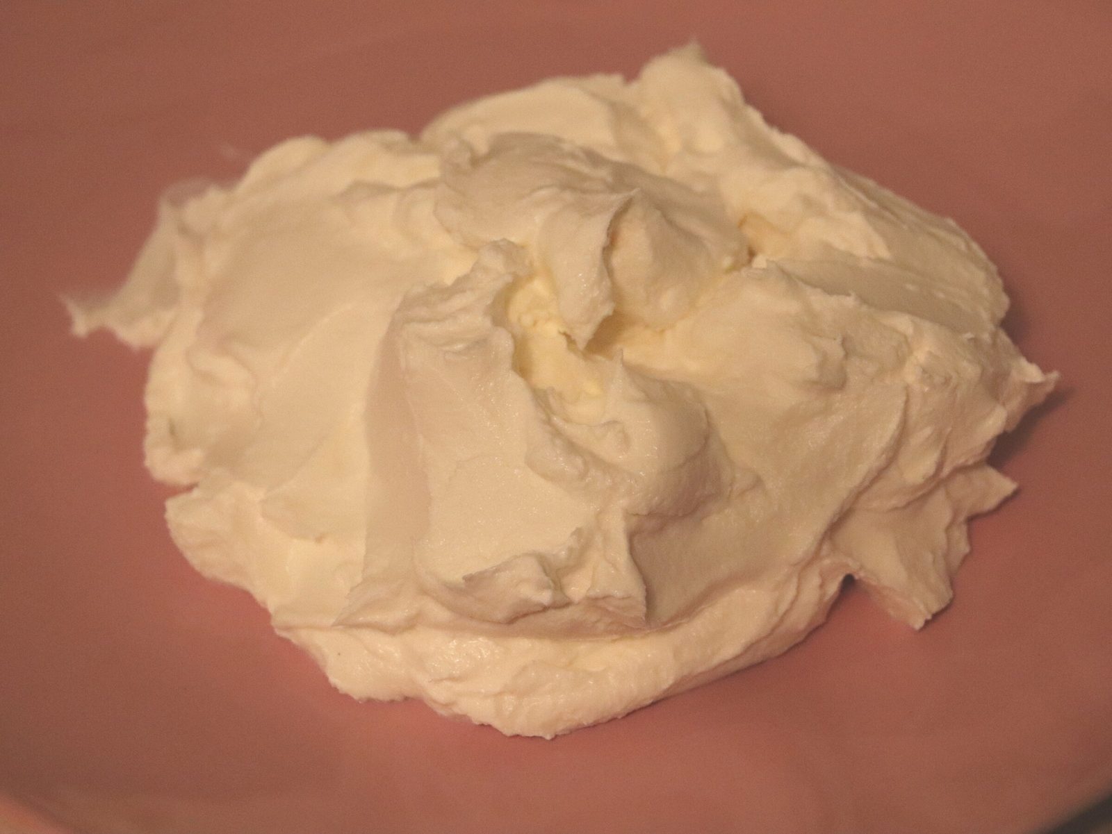 Step 1. Nizhniy vershkovy syrah is easy to prepare at home. Mascarpone