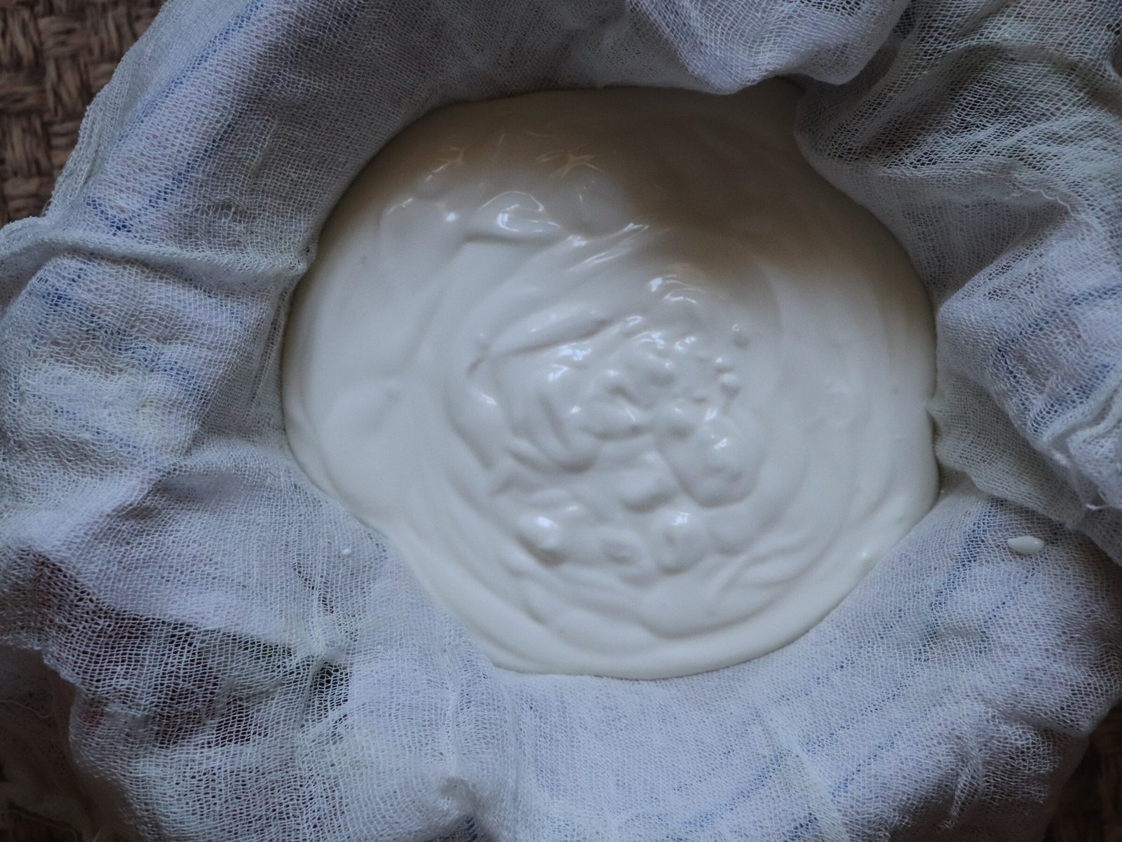 Step 6. We put the pan with crushed meat in the refrigerator for 12 years. Mascarpone