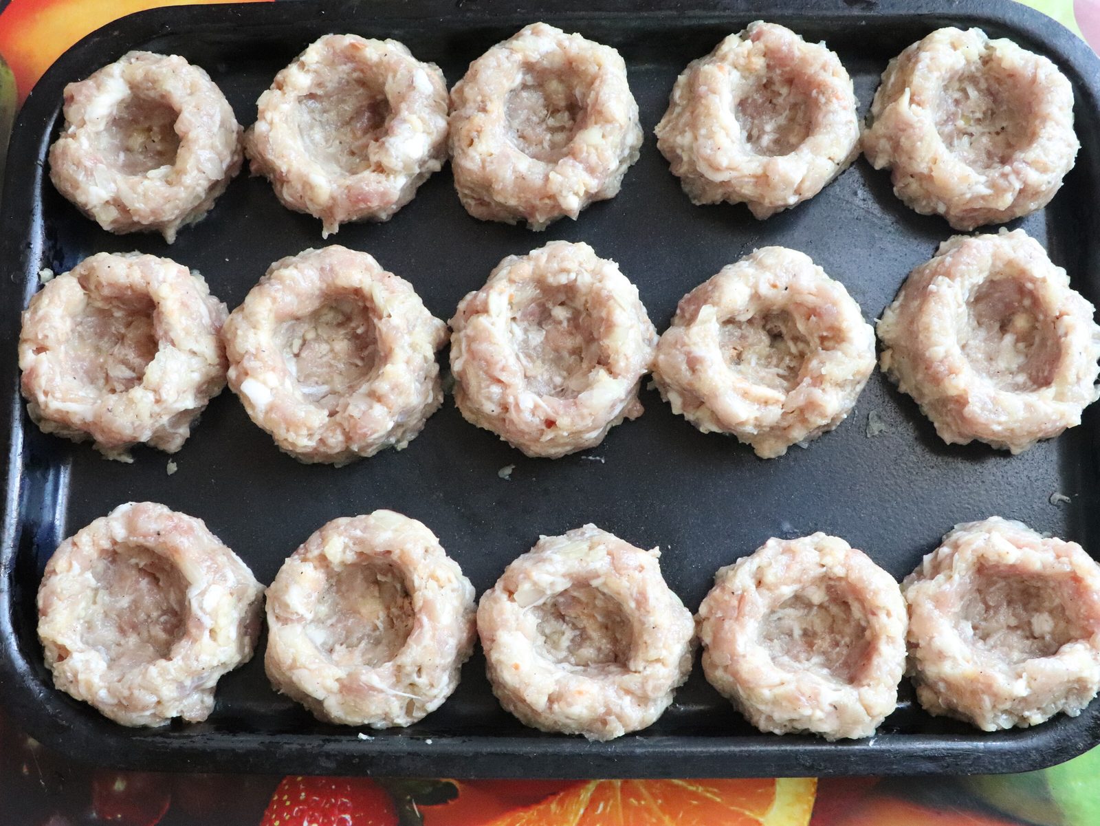 Step 2. We will need minced meat. Mushroom tartlets