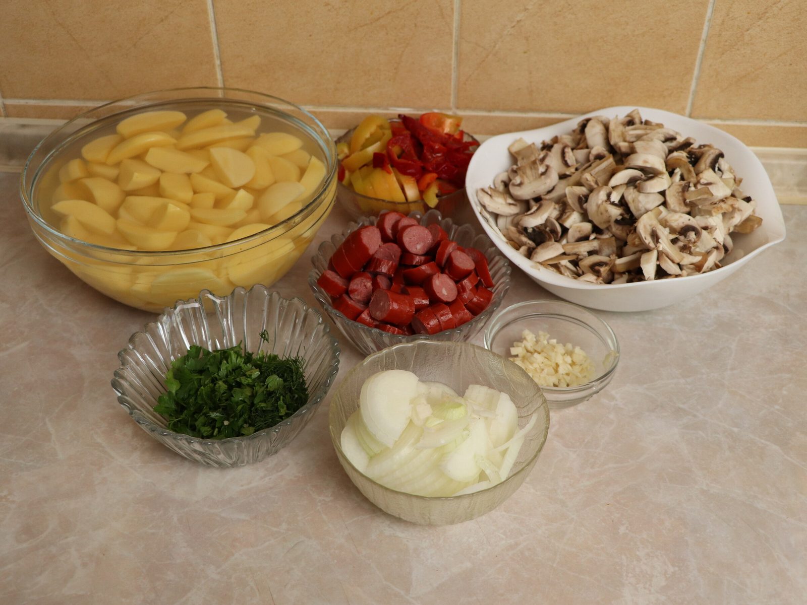 Step 1. First of all, all vegetables should be peeled and washed. Roast potatoes that win everyone over
