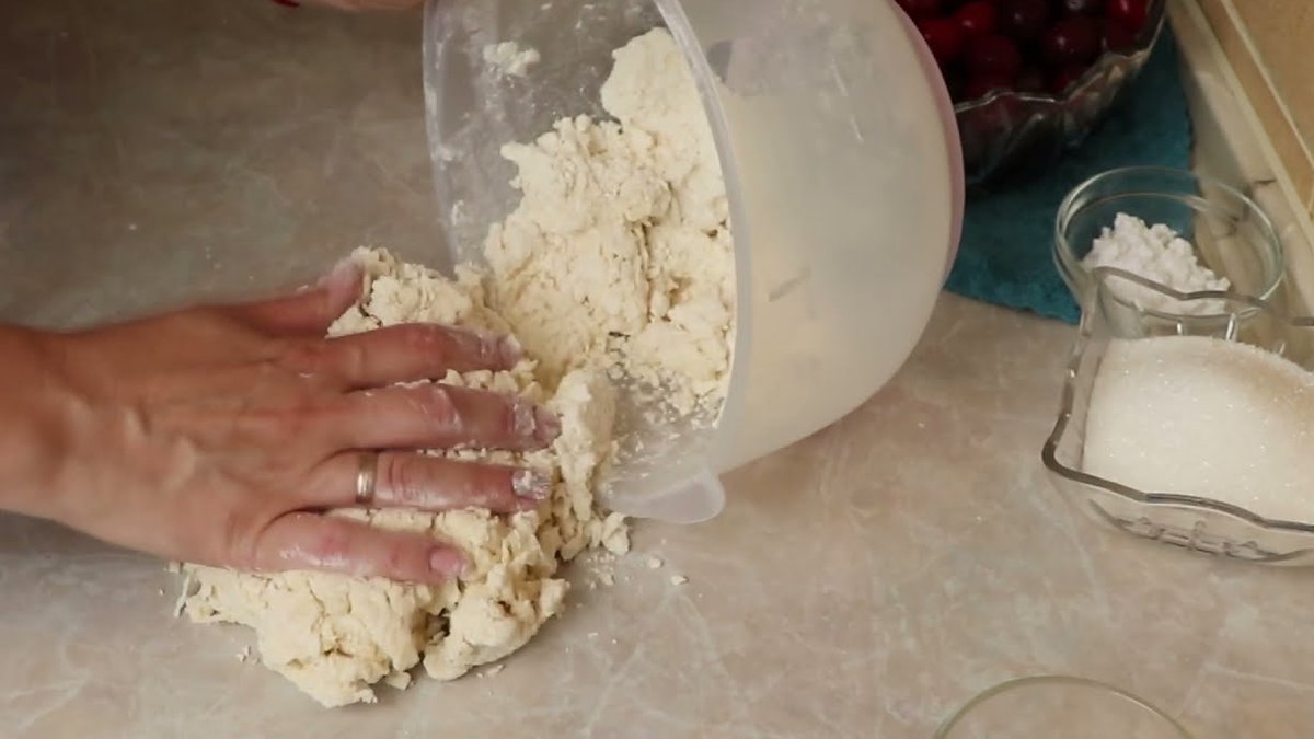 Scalded dough for varenyky, pelmeni and manti