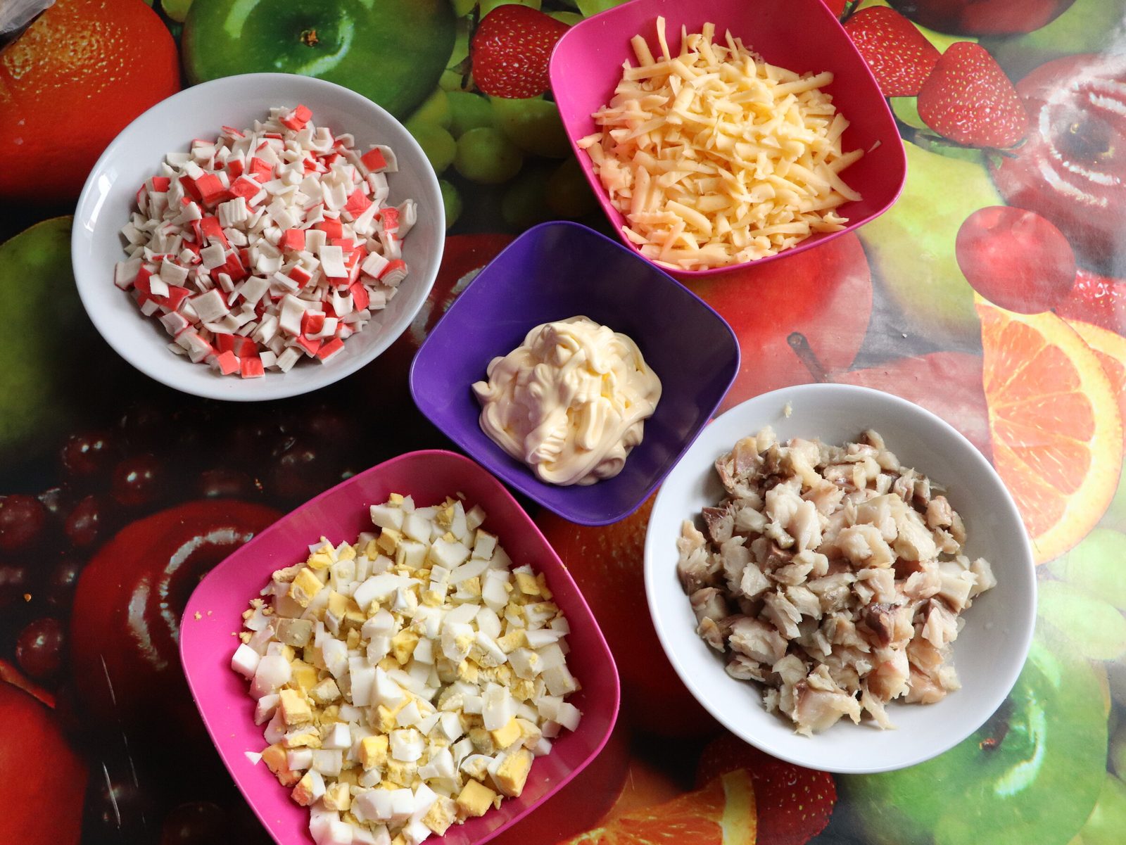 Step 1. This simple but very satisfying salad will appeal to fish lovers. ‘Sea wonder’ fish salad