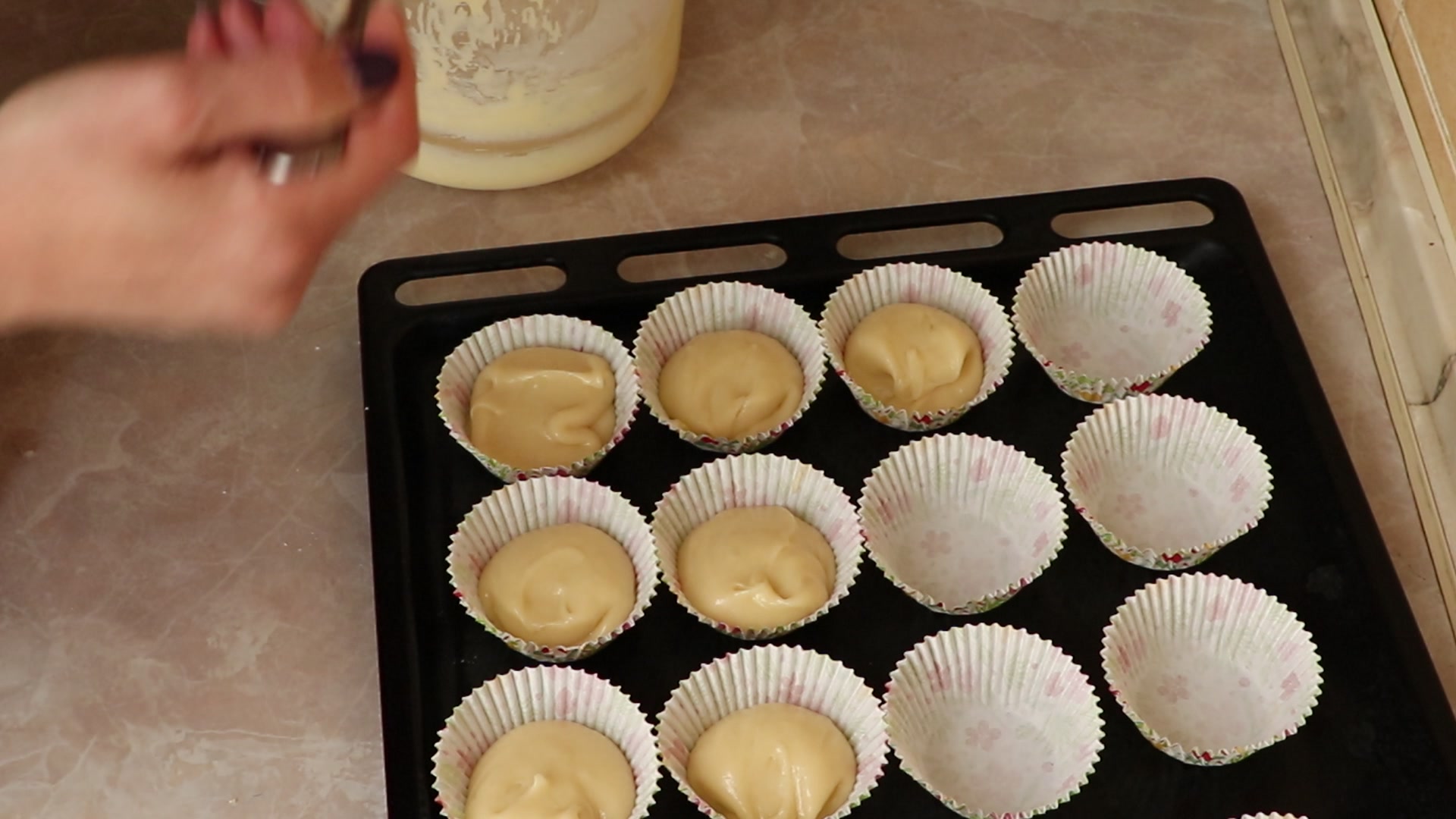 Step 6. Half-fill the cases. Soured-cream fairy cakes for tea