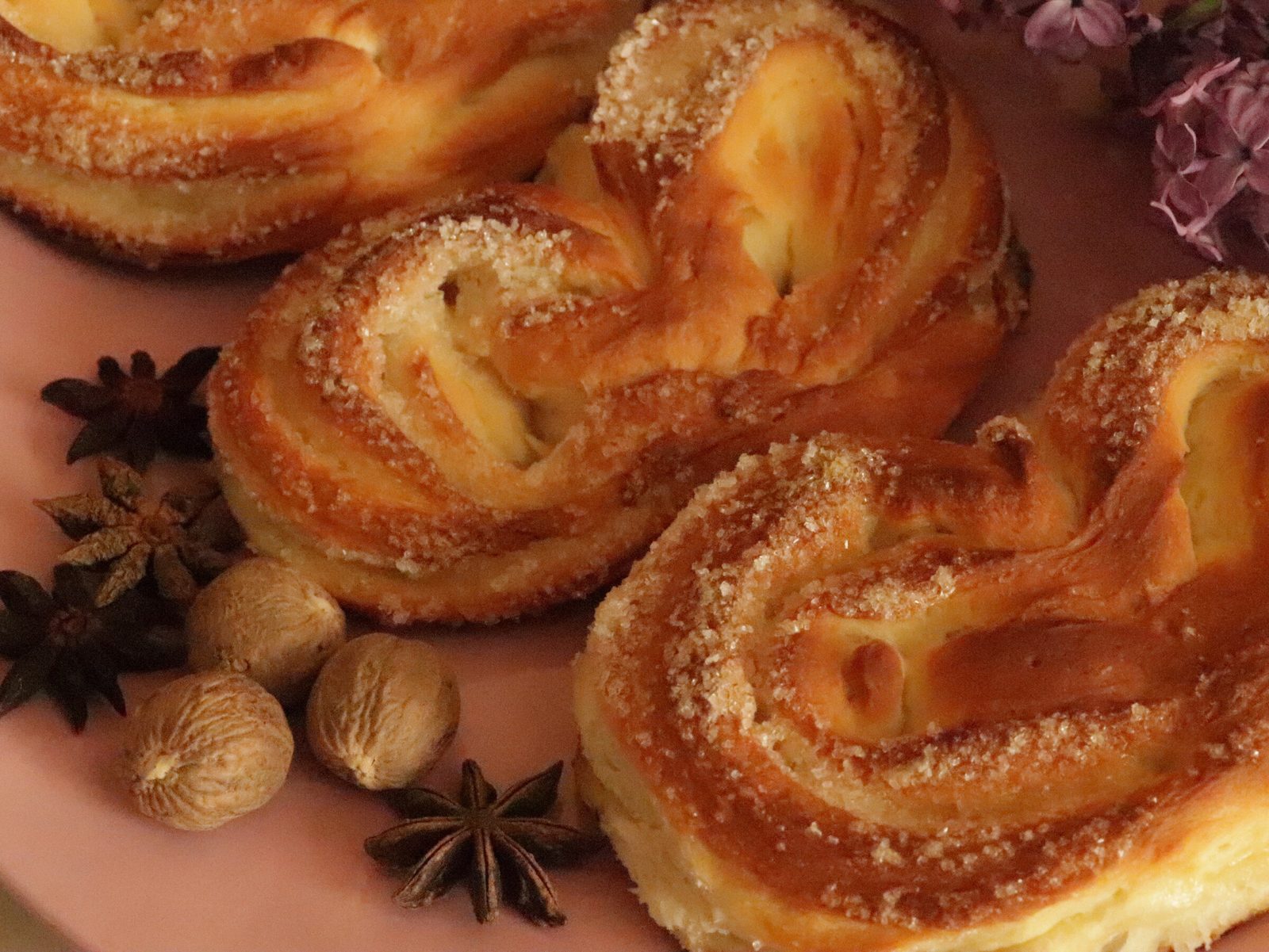 Sugar buns from childhood