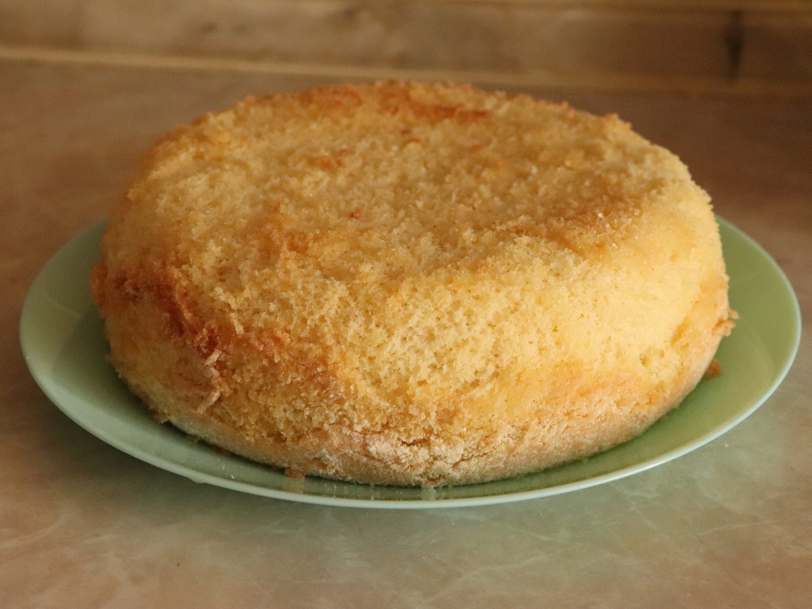 Step 3. If you plan to bake in a multicooker, select the baking mode and set the time. ‘Tenderness’ cake