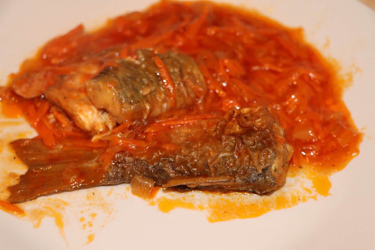 The gentlest fish in tomato sauce