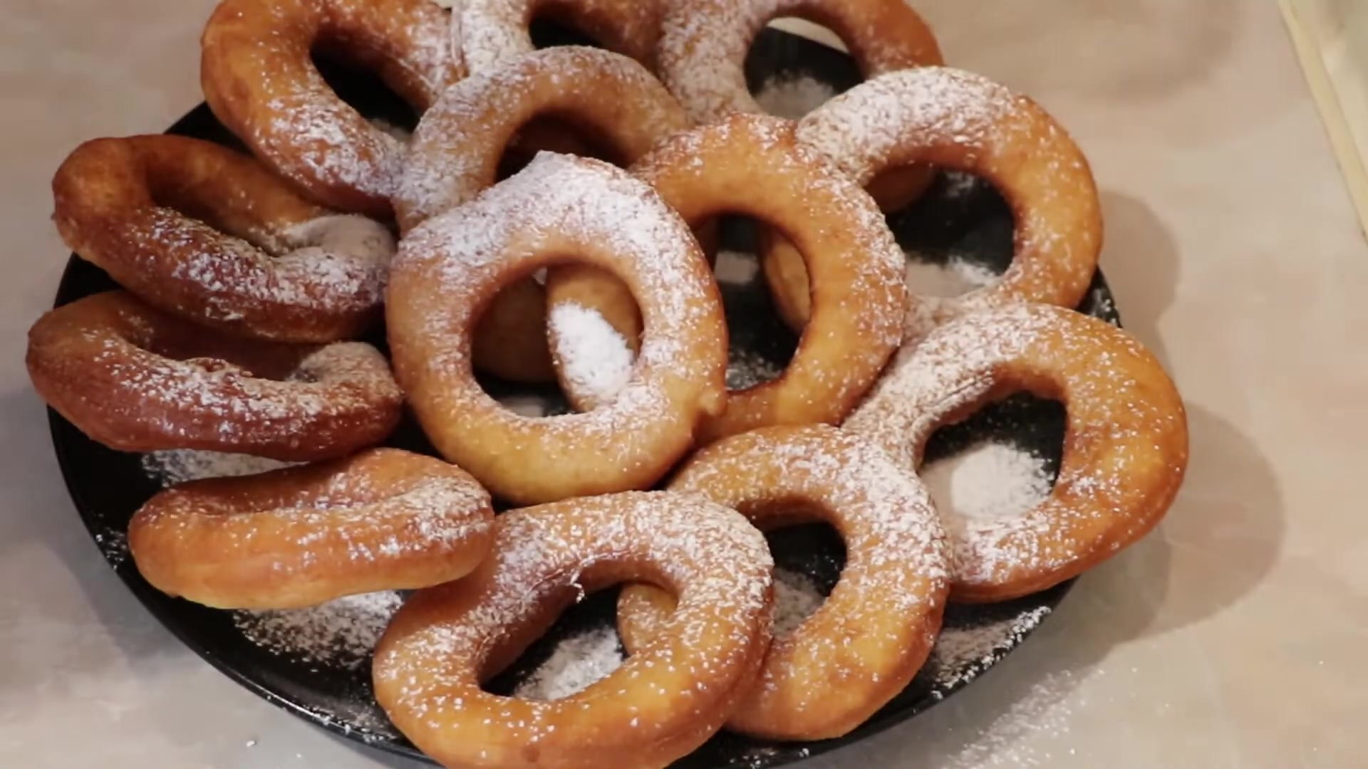 Soft air doughnuts — a simple fry