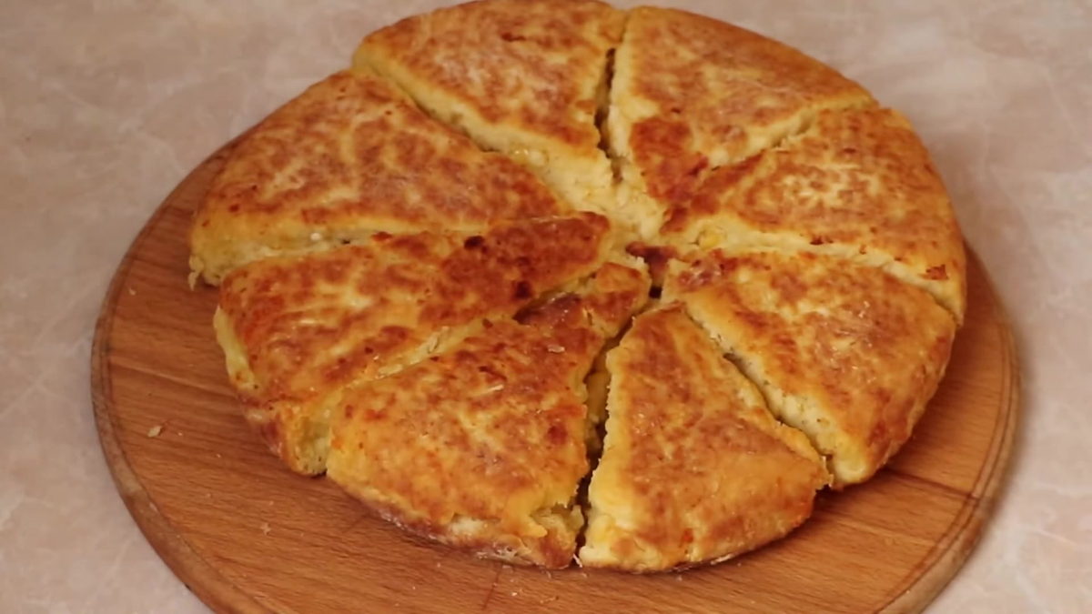 Cheese flatbread in the pan for a quick snack