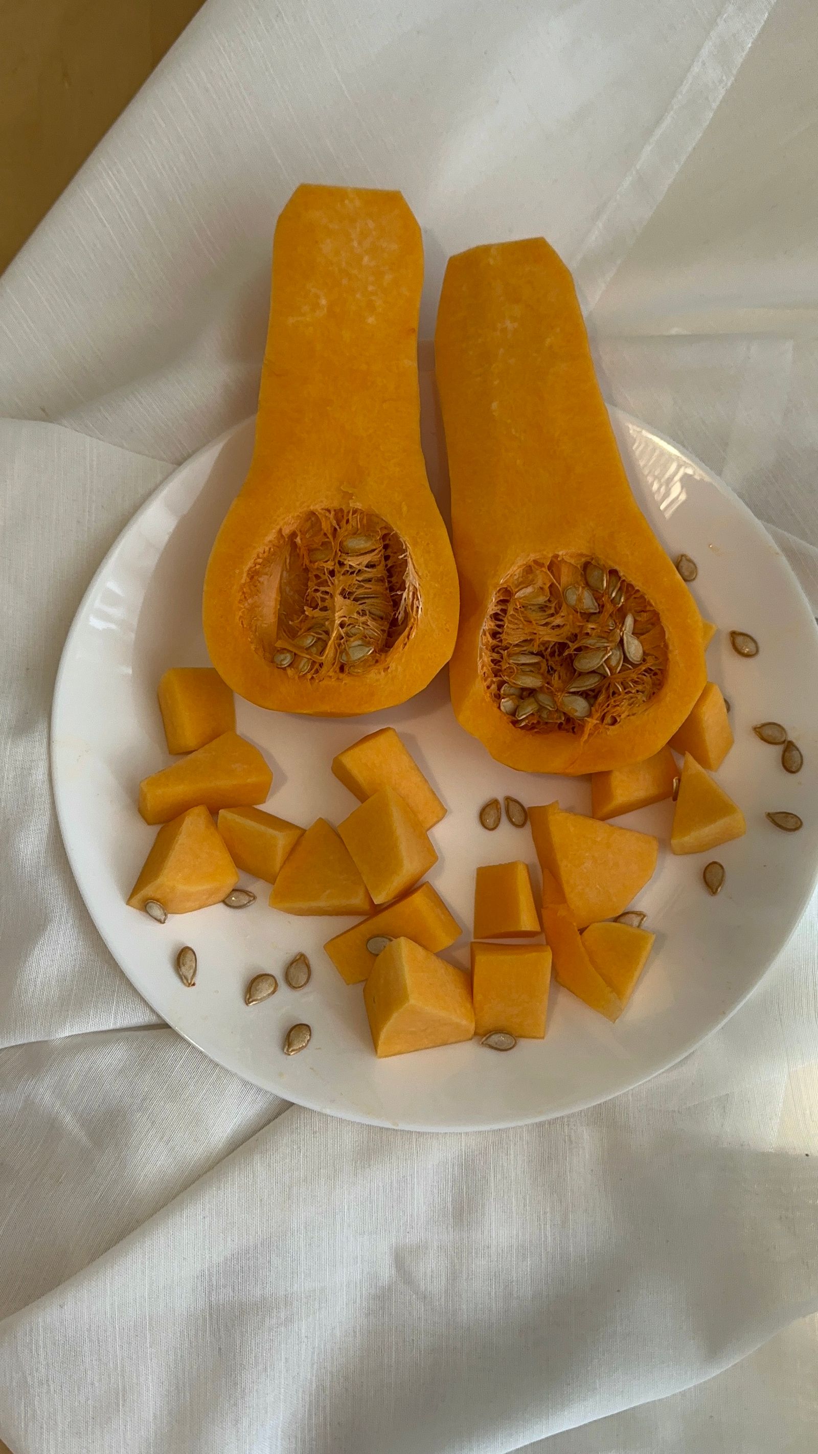Half a squash after the cut I keep in the cold — tomorrow’s traybake, not on the hob