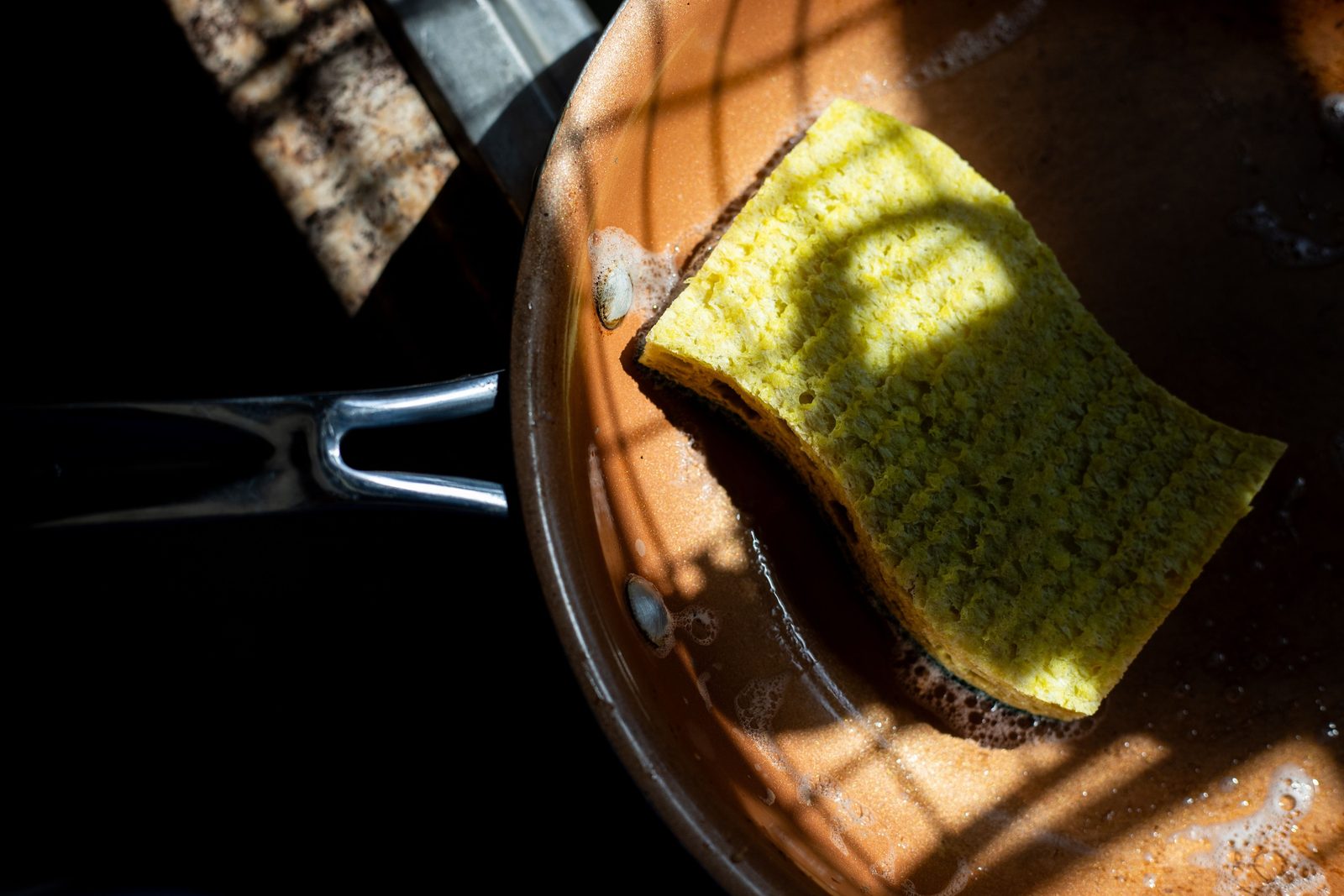 Why I don’t wash the non-stick with metal