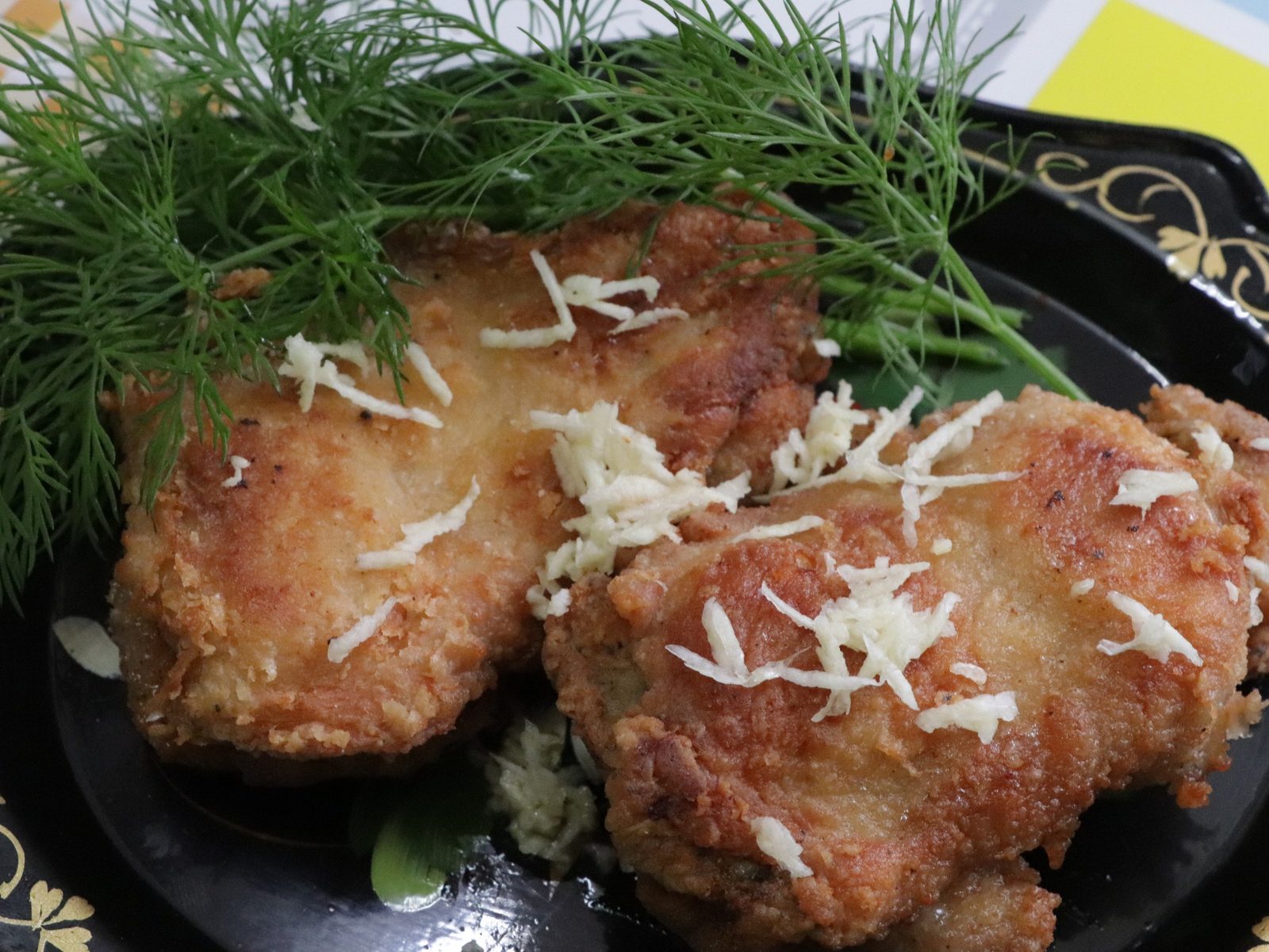 Step 1. Salt - 0. Juicy chicken in the pan