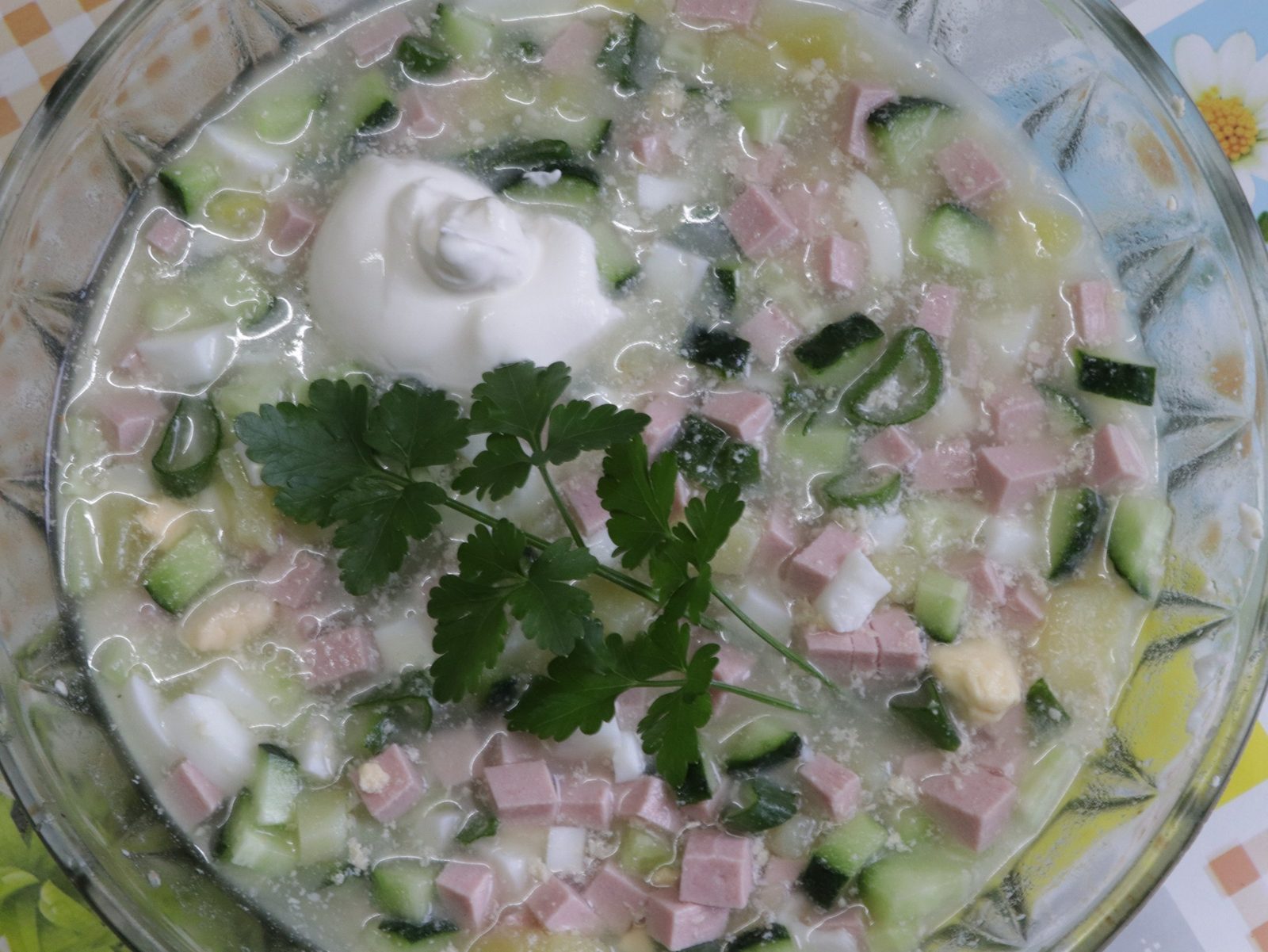 Step 3. Boil the potatoes in their skins in salted water, cool and cut into cubes. Okroshka on sparkling water